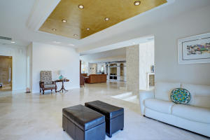 ROYAL PALM YACHT & COUNTR - Residential