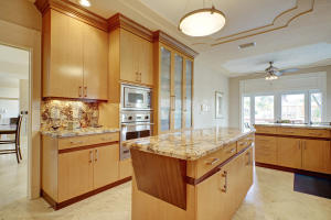 ROYAL PALM YACHT & COUNTR - Residential