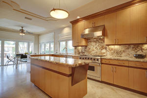 ROYAL PALM YACHT & COUNTR - Residential