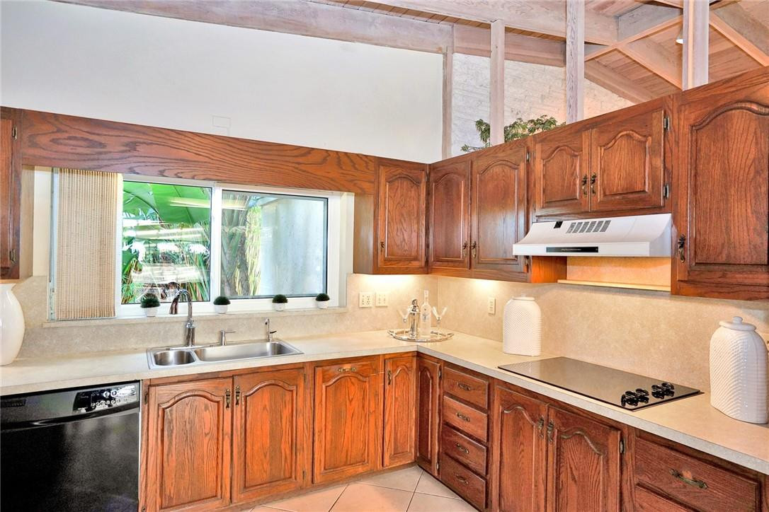 North Ridge 30-32 B - Residential