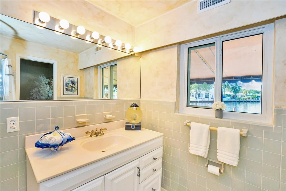 North Ridge 30-32 B - Residential