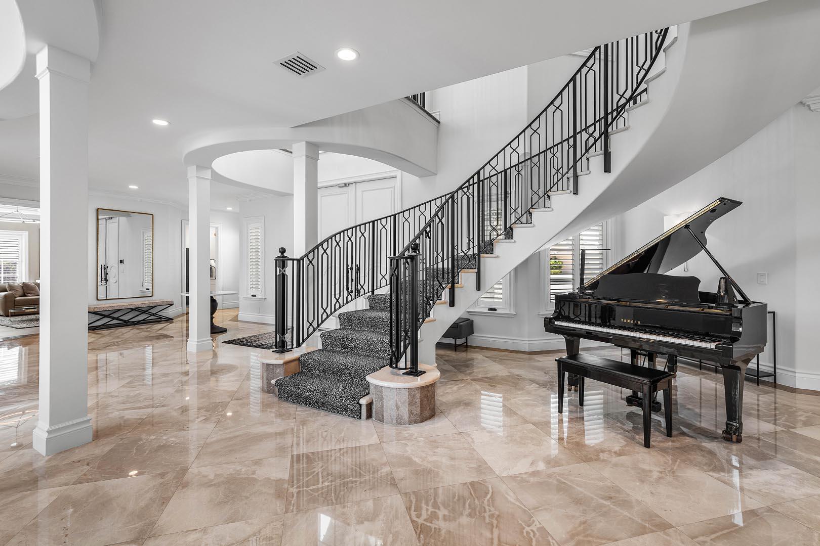 ROYAL PALM YACHT & COUNTR - Residential