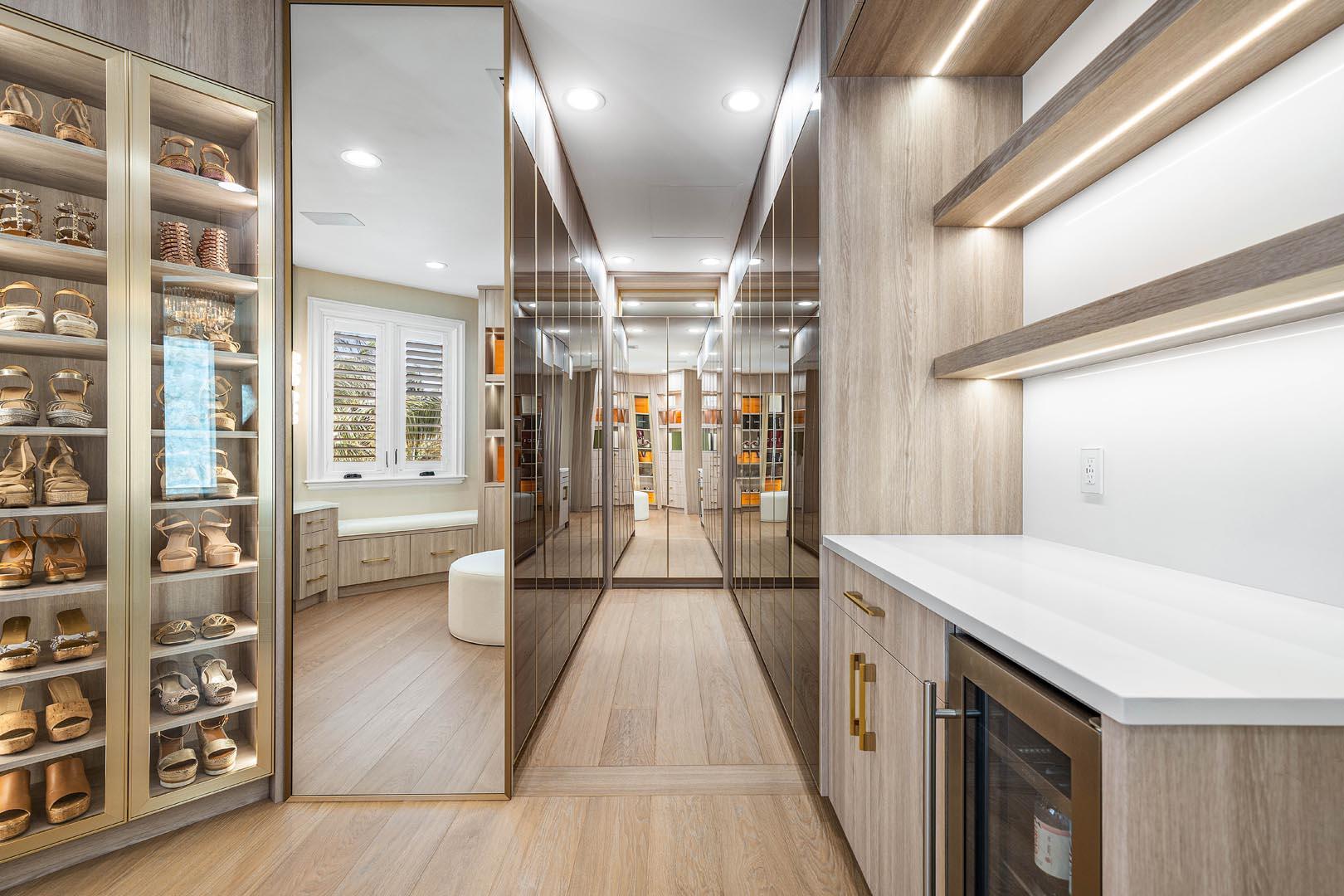 ROYAL PALM YACHT & COUNTR - Residential