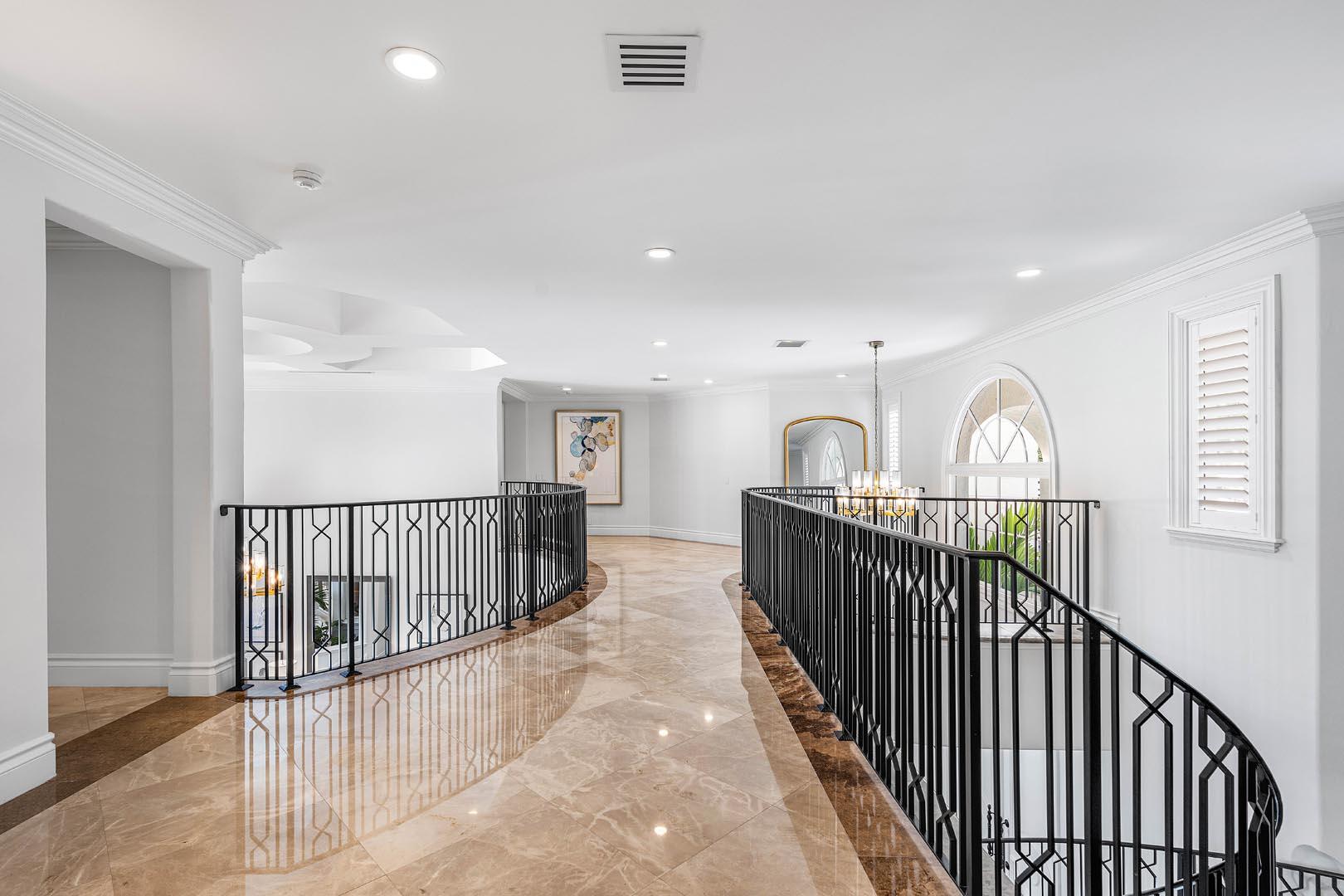 ROYAL PALM YACHT & COUNTR - Residential