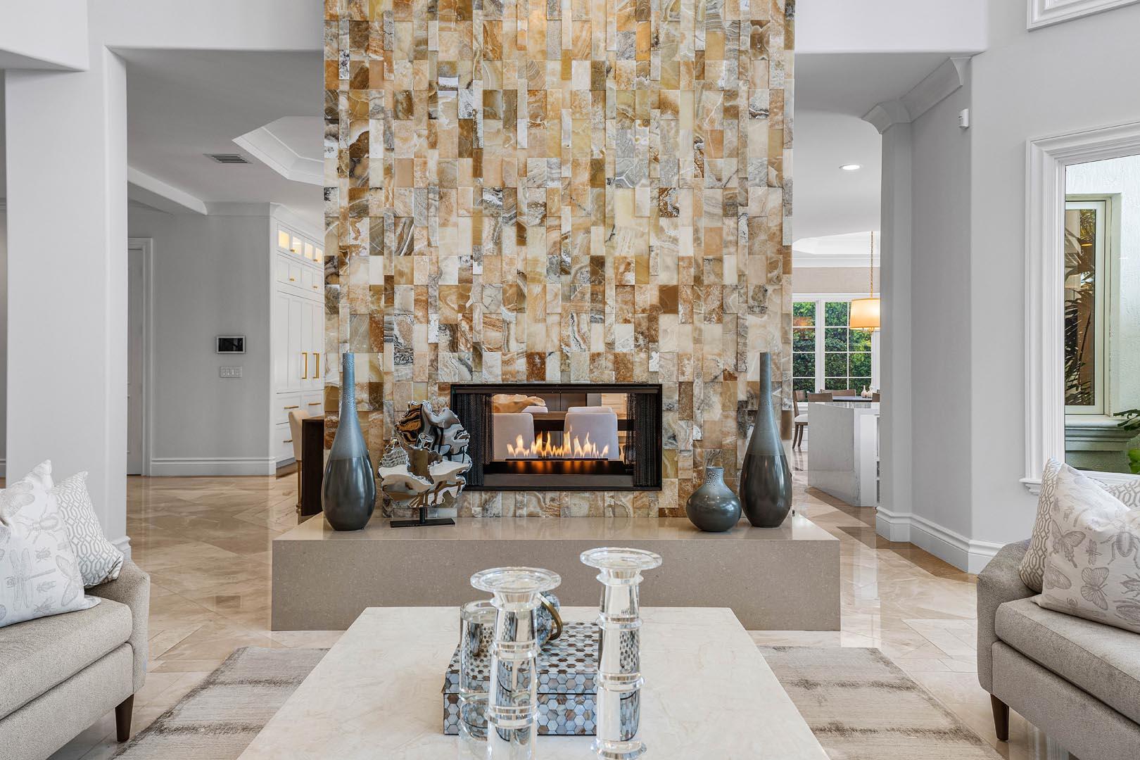 ROYAL PALM YACHT & COUNTR - Residential