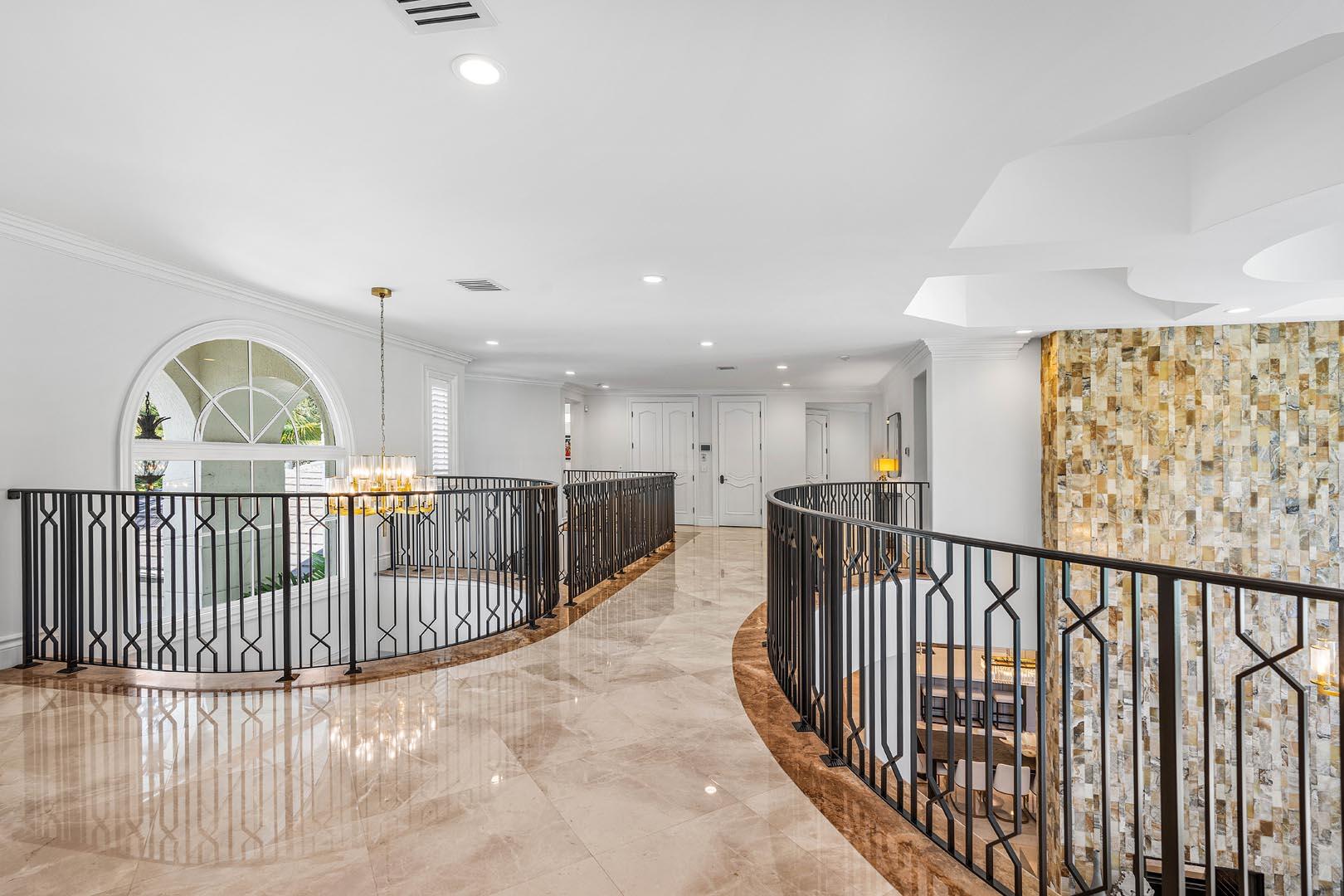 ROYAL PALM YACHT & COUNTR - Residential