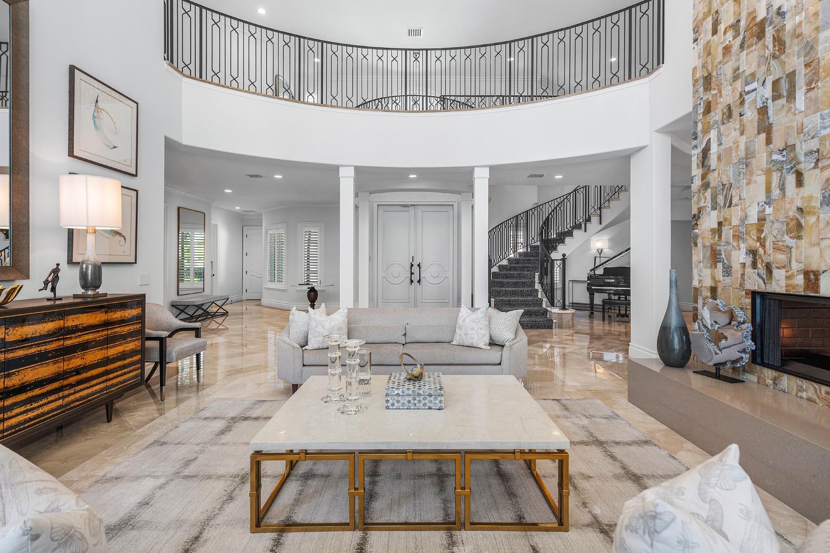 ROYAL PALM YACHT & COUNTR - Residential