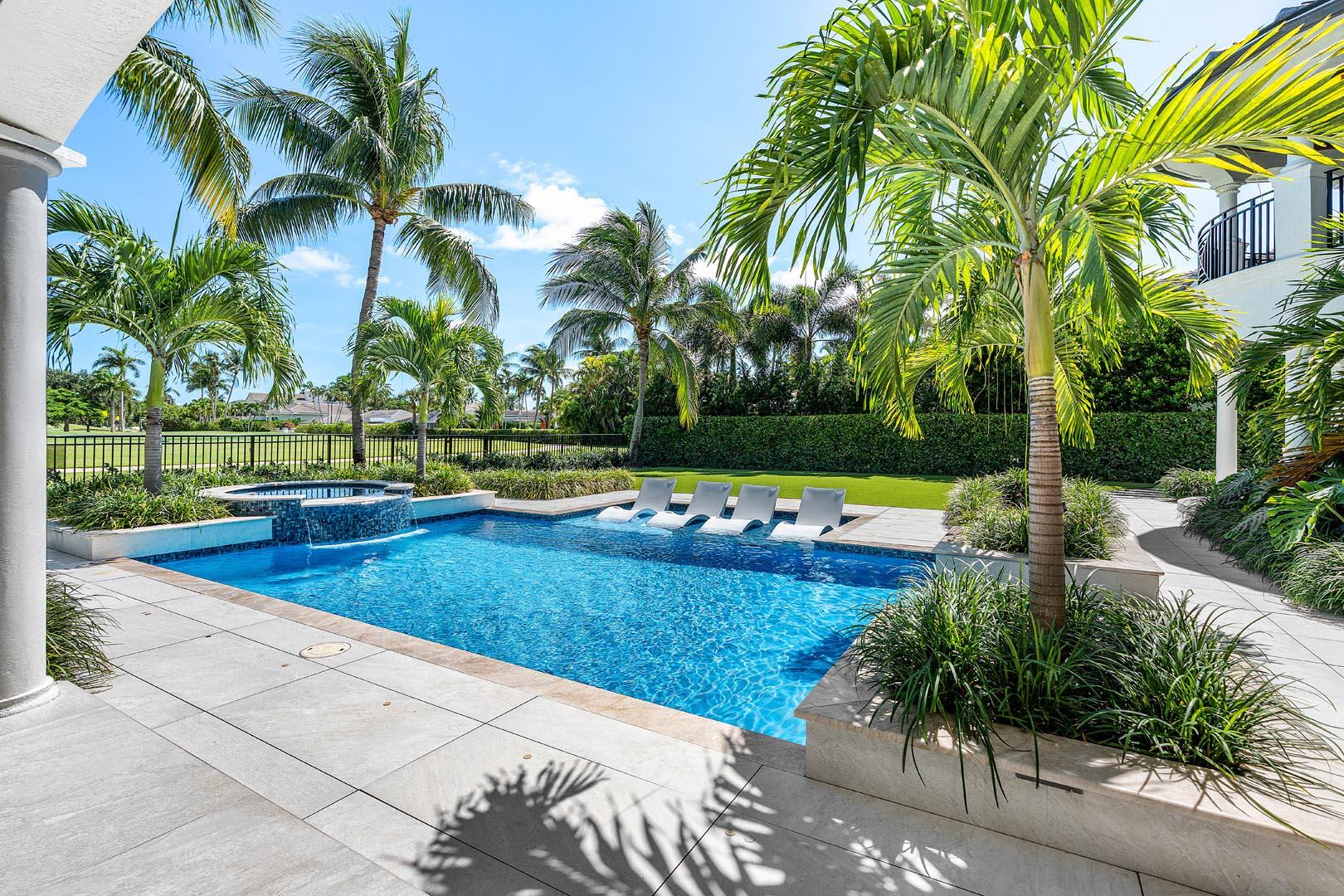 ROYAL PALM YACHT & COUNTR - Residential