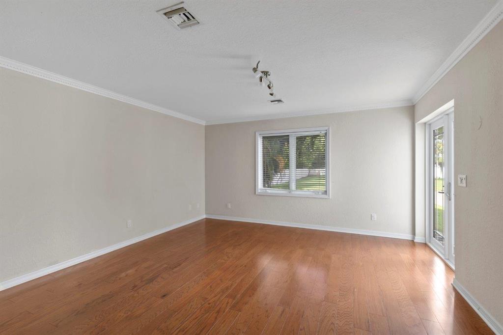 GOMEZ GRANT W/O RVR - Residential