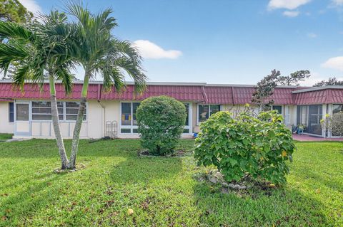 Tiny photo for 676 Laconia Circle #B, Lake Worth, FL 33467 (MLS # R11148344)