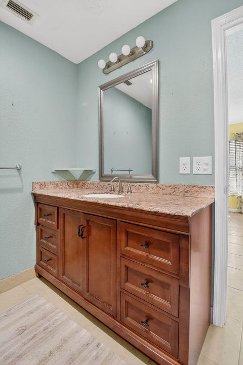 Tiny photo for 676 Laconia Circle #B, Lake Worth, FL 33467 (MLS # R11148344)