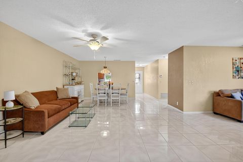 Tiny photo for 676 Laconia Circle #B, Lake Worth, FL 33467 (MLS # R11148344)
