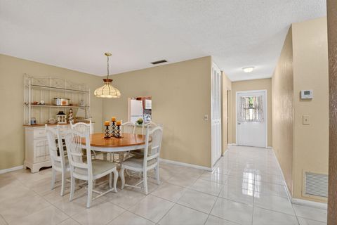 Tiny photo for 676 Laconia Circle #B, Lake Worth, FL 33467 (MLS # R11148344)
