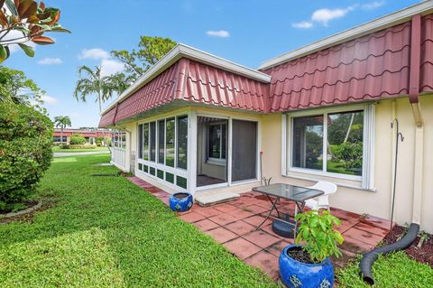 Tiny photo for 676 Laconia Circle #B, Lake Worth, FL 33467 (MLS # R11148344)