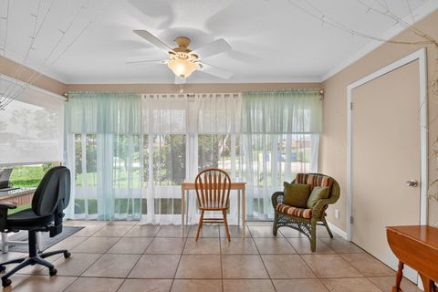 Tiny photo for 676 Laconia Circle #B, Lake Worth, FL 33467 (MLS # R11148344)