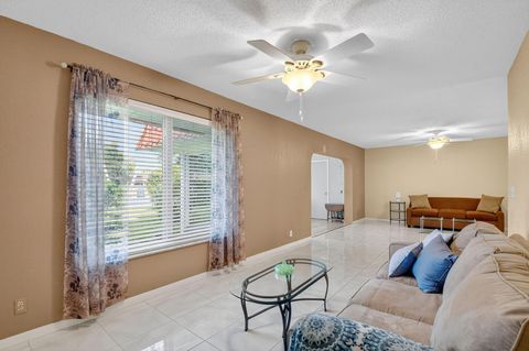 Tiny photo for 676 Laconia Circle #B, Lake Worth, FL 33467 (MLS # R11148344)