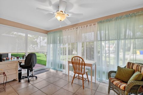 Tiny photo for 676 Laconia Circle #B, Lake Worth, FL 33467 (MLS # R11148344)