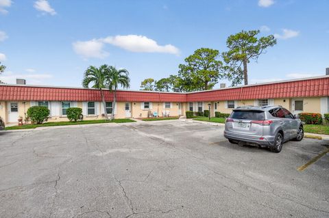 Tiny photo for 676 Laconia Circle #B, Lake Worth, FL 33467 (MLS # R11148344)
