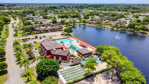 Tiny photo for 676 Laconia Circle #B, Lake Worth, FL 33467 (MLS # R11148344)