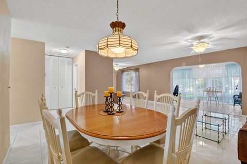 Tiny photo for 676 Laconia Circle #B, Lake Worth, FL 33467 (MLS # R11148344)