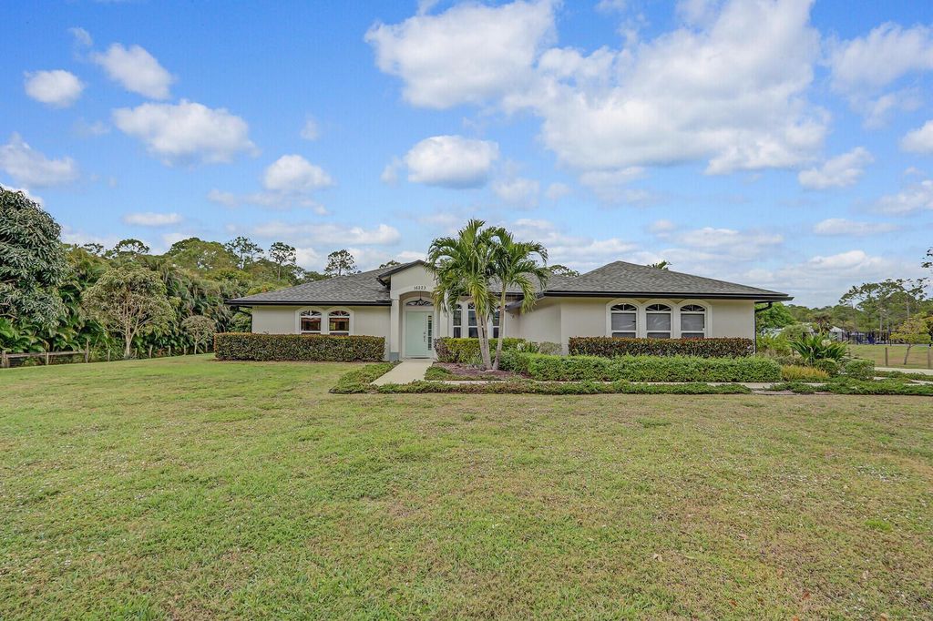 Photo of 16223 127 Drive N, Jupiter, FL 33478 (MLS # R11066948)