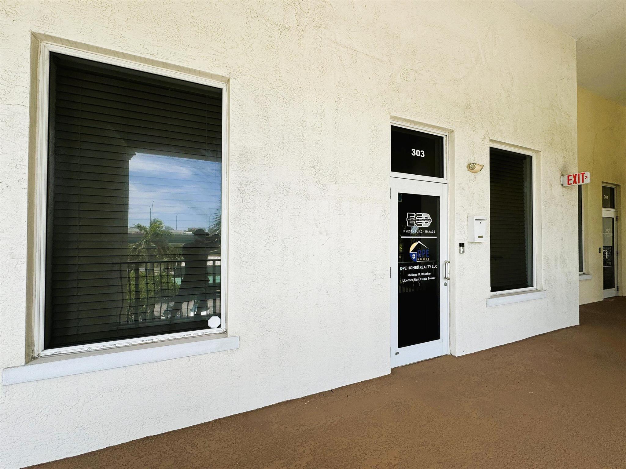 AIRPORT PROFESSIONAL CENT - Commercial Sale