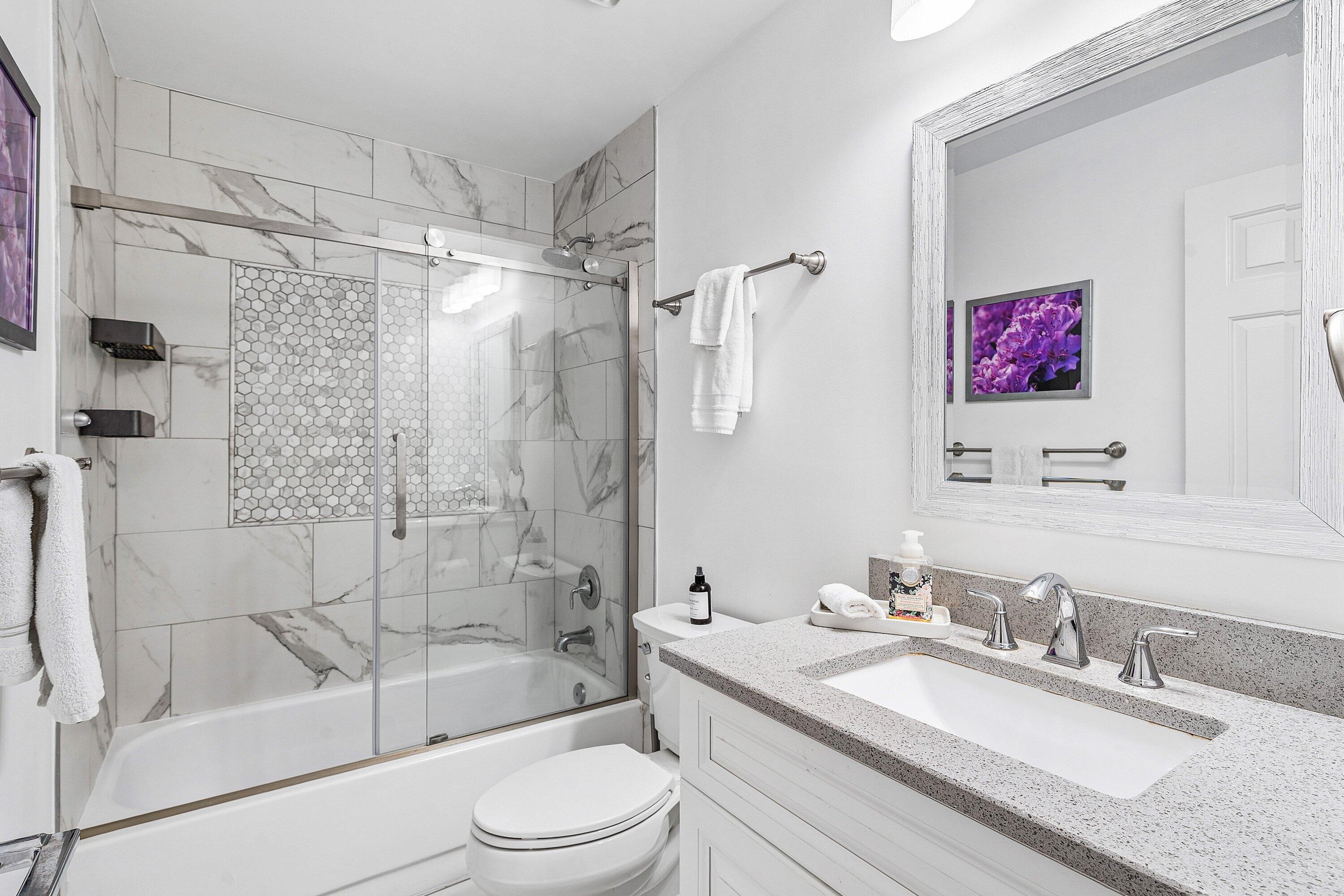 WOODFIELD HUNT CLUB - Residential