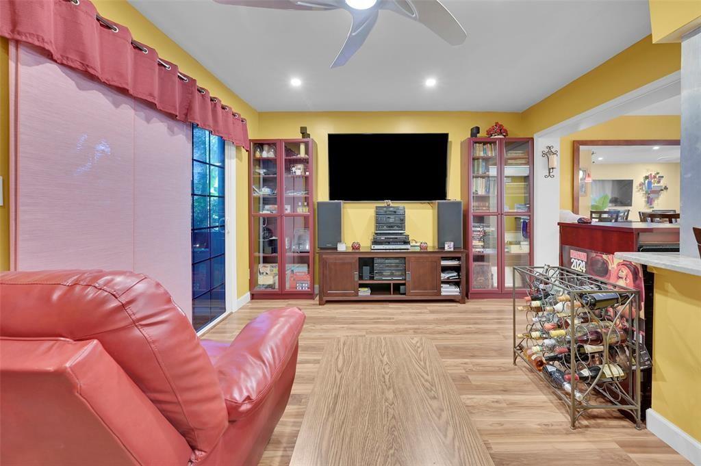 Mainlands Of Tamarac Lake - Residential