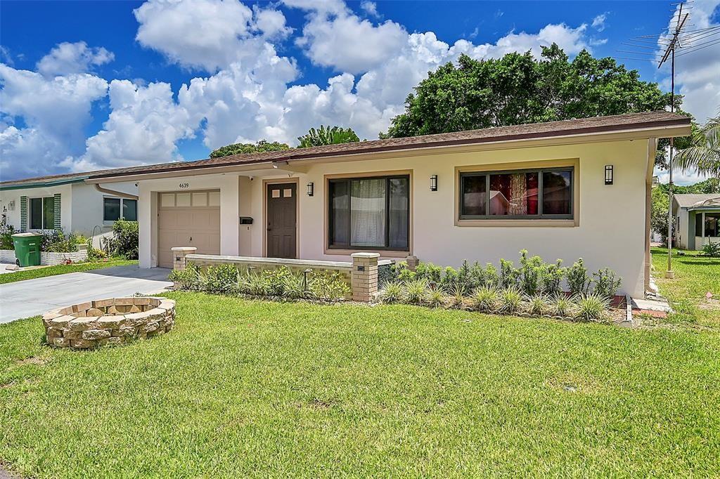 Mainlands Of Tamarac Lake - Residential
