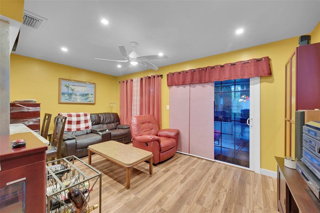 Mainlands Of Tamarac Lake - Residential