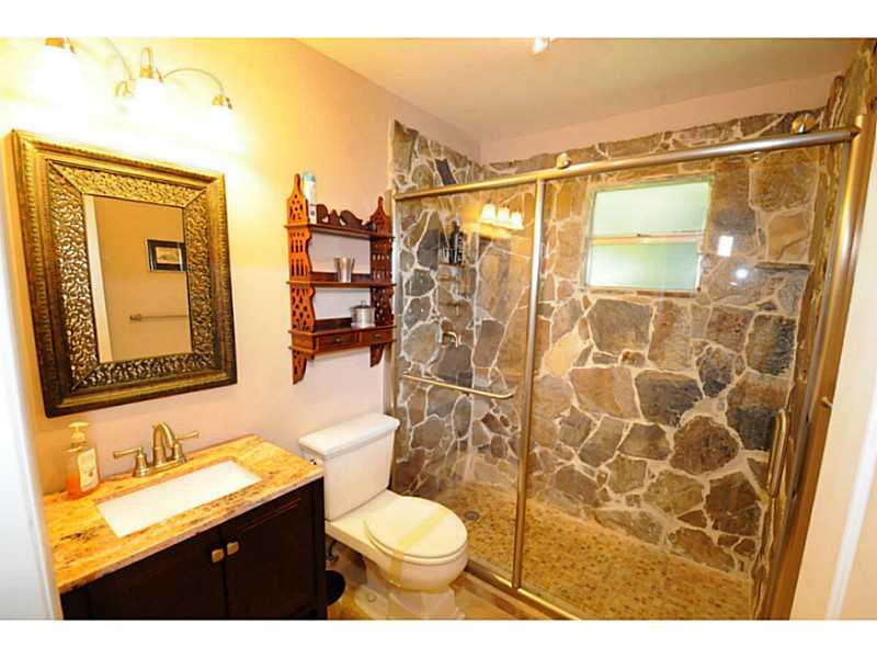 RIVERSIDE ADD AMEN PLAT - Residential