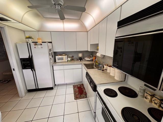 PALM-AIRE COUNTRY CLUB - Residential