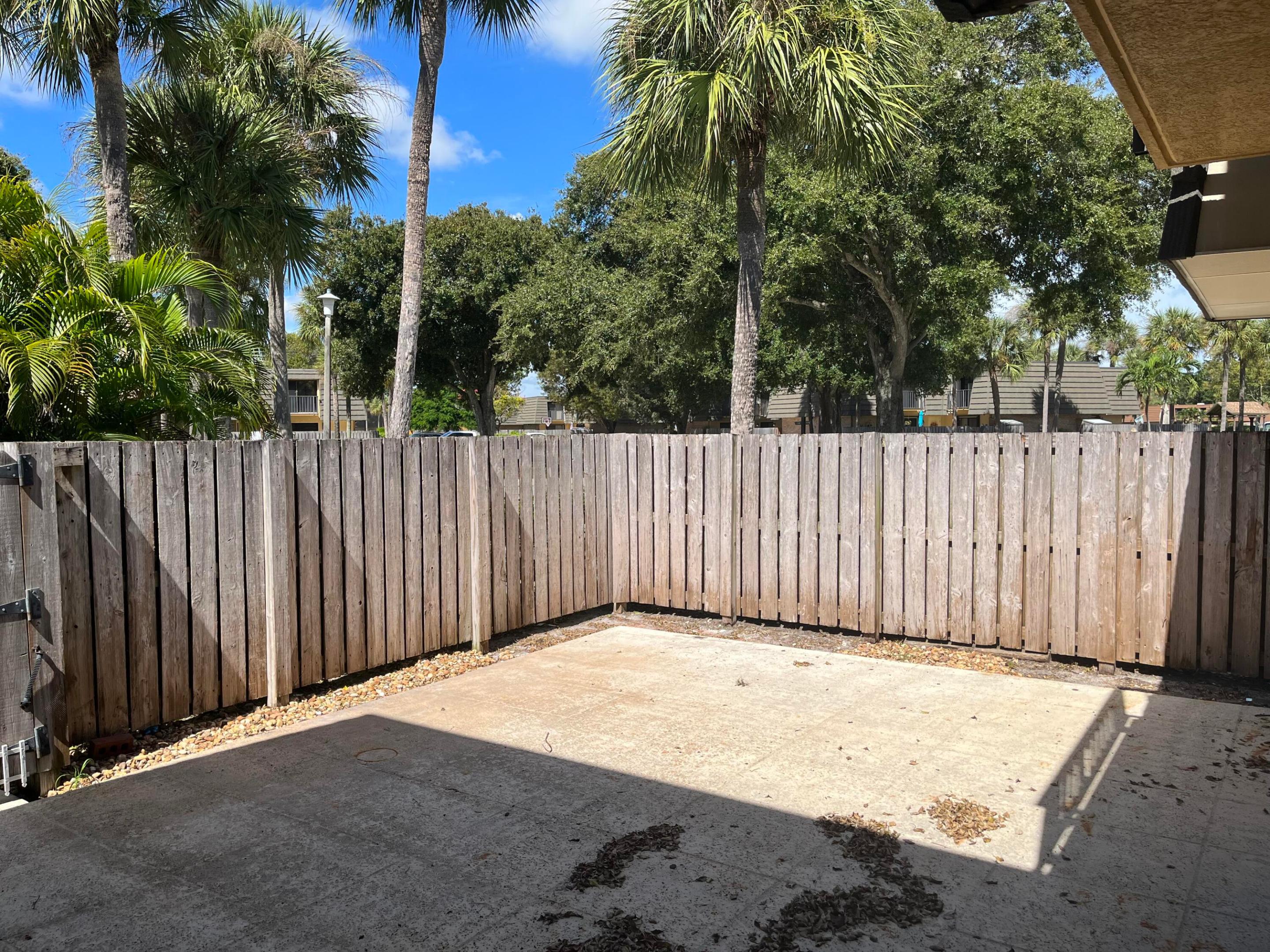 VILLAGE OF SANDALWOOD LAKES 1 - Residential Lease