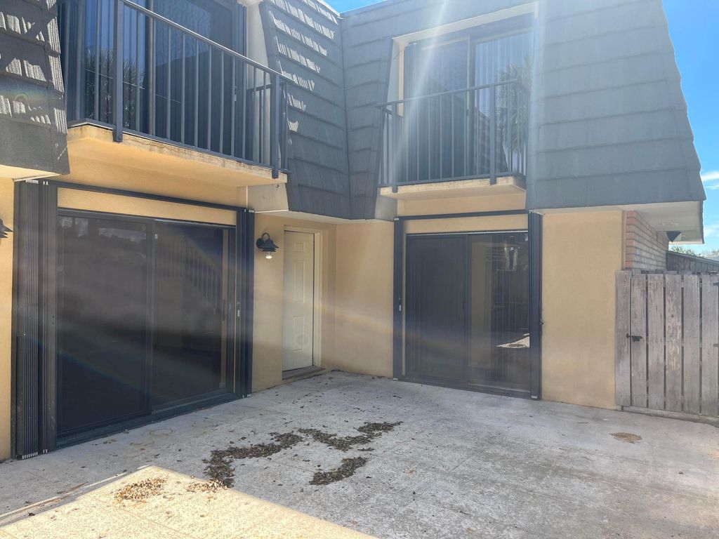 Photo of 621 6th Way, West Palm Beach, FL 33407 (MLS # B26001966)