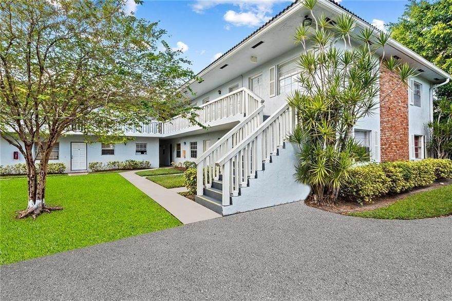 Cute 2/1 unit in the heart of Coral Springs. Recently remodeled. New floors, bathroom, appliances and fresh paint. All ages are welcomed, association approval is needed. Building is a total of 14 units, 1 parking spot included, several guest parking available. Coin laundry on site.
