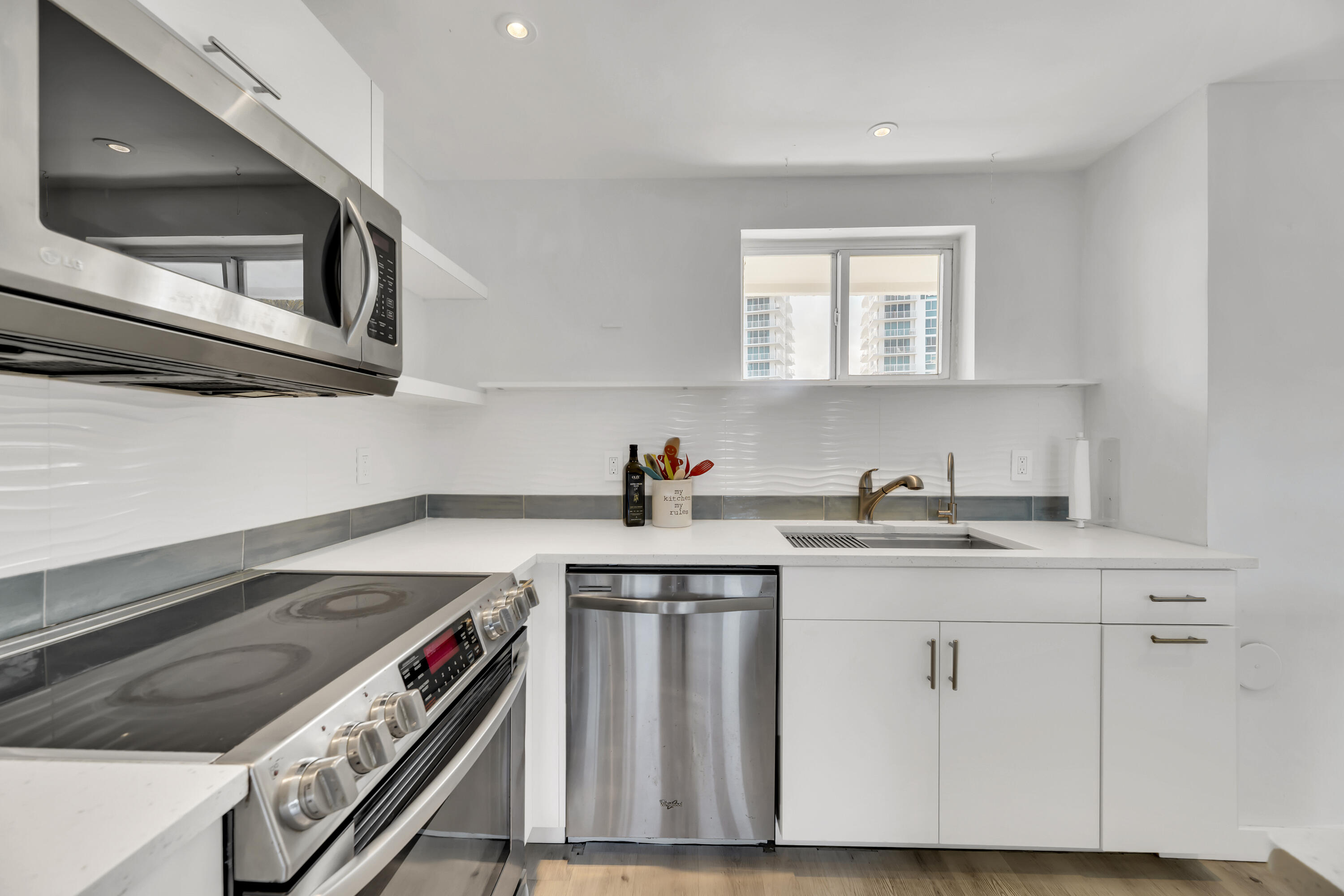 Sea Tower - Residential