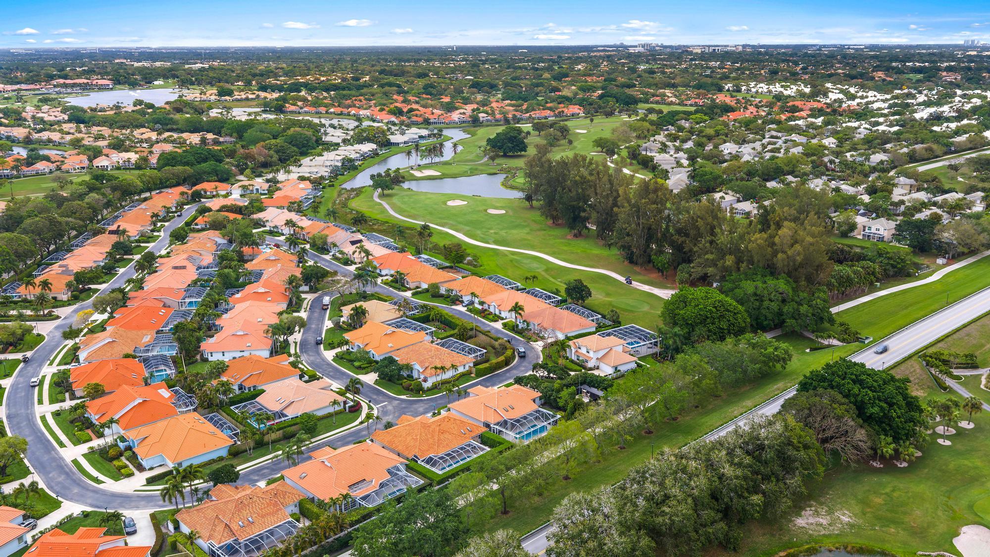 PGA RESORT COMMUNITY OF EAGLETON ESTATES - Residential