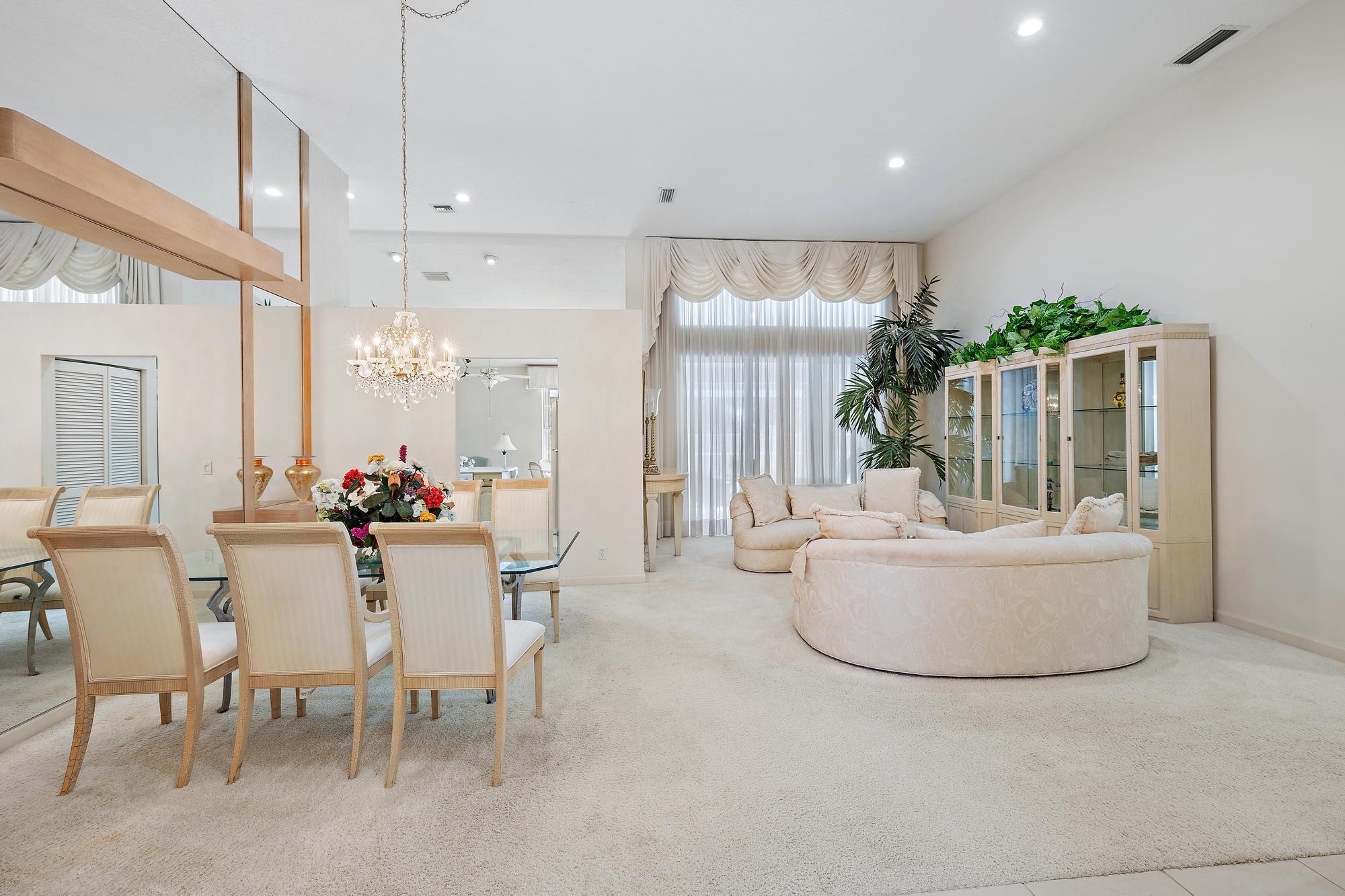 PGA RESORT COMMUNITY OF EAGLETON ESTATES - Residential