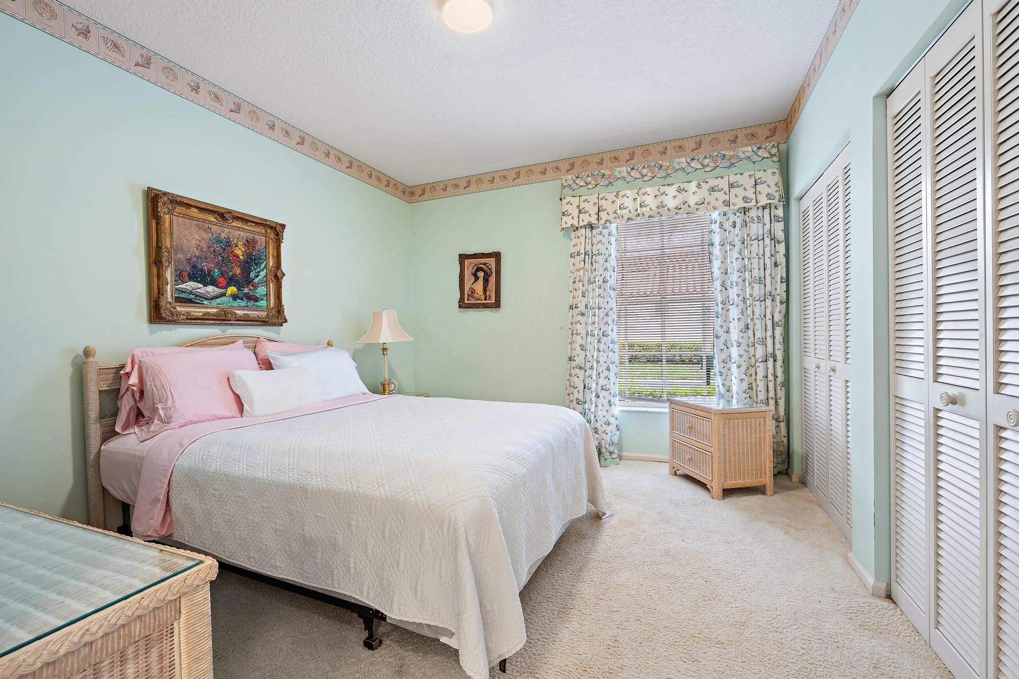 PGA RESORT COMMUNITY OF EAGLETON ESTATES - Residential