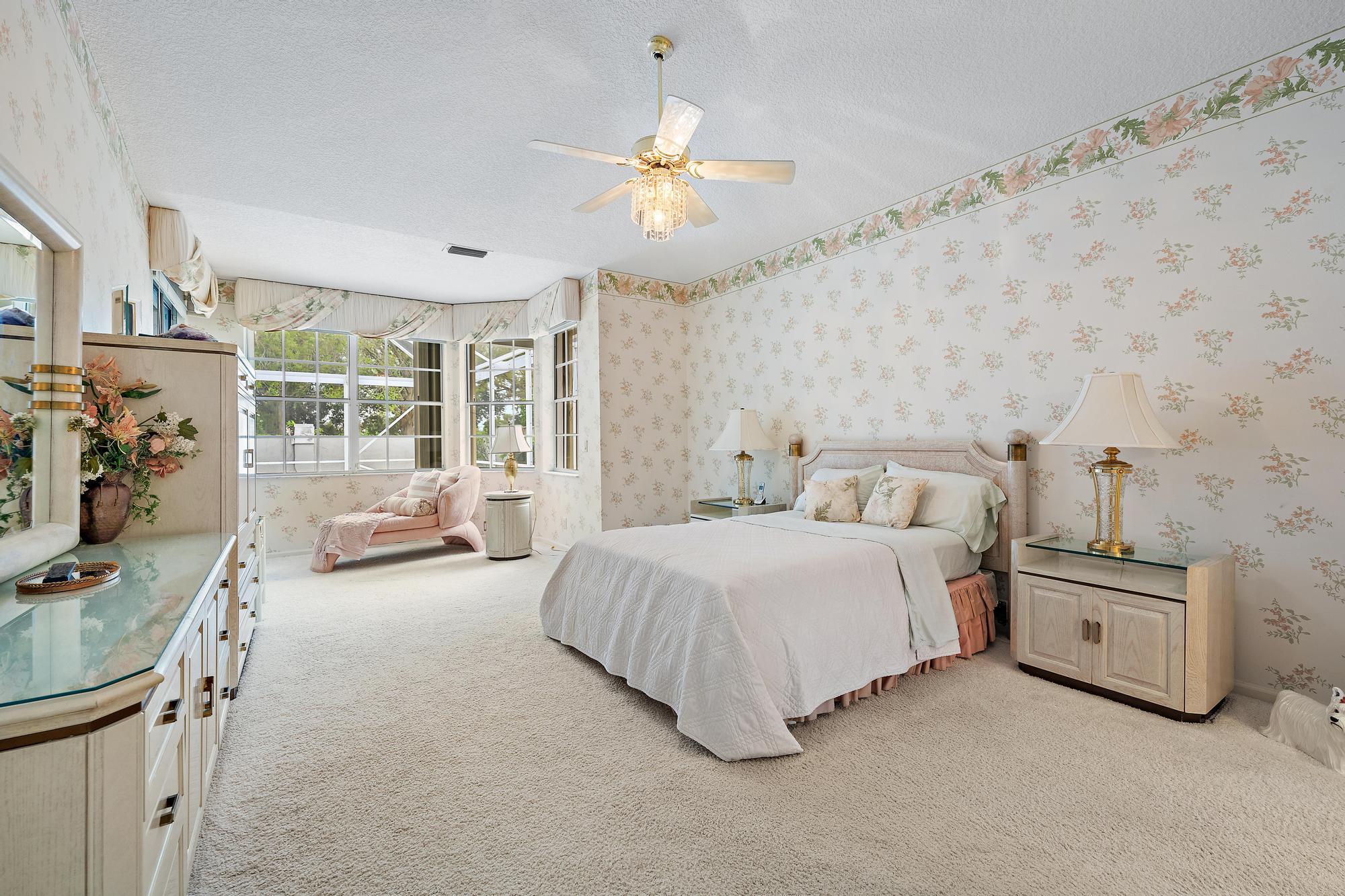 PGA RESORT COMMUNITY OF EAGLETON ESTATES - Residential