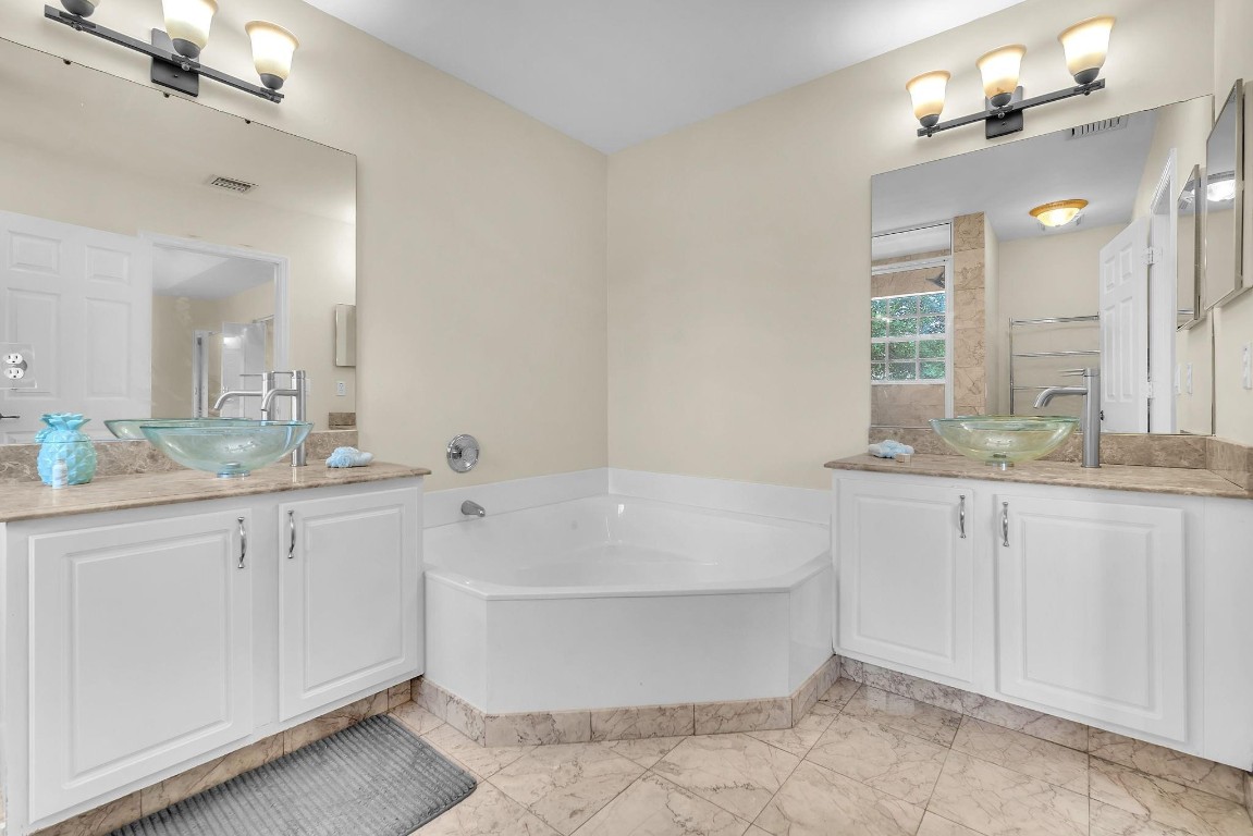 Palm Aire Oaks Course Est - Residential