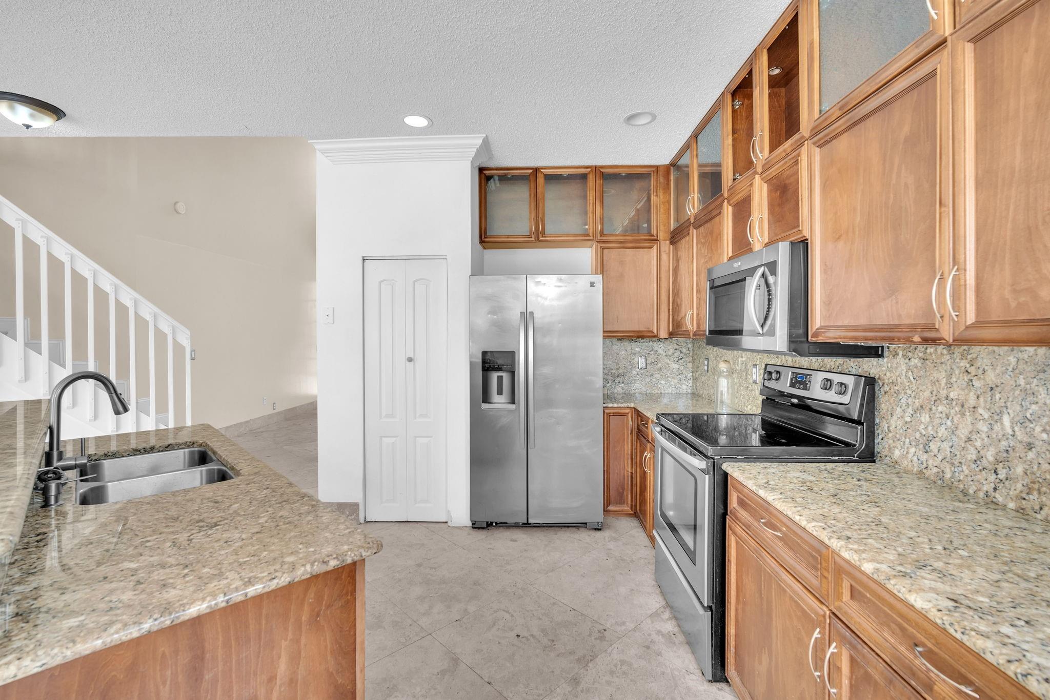 Palm Aire Oaks Course Est - Residential