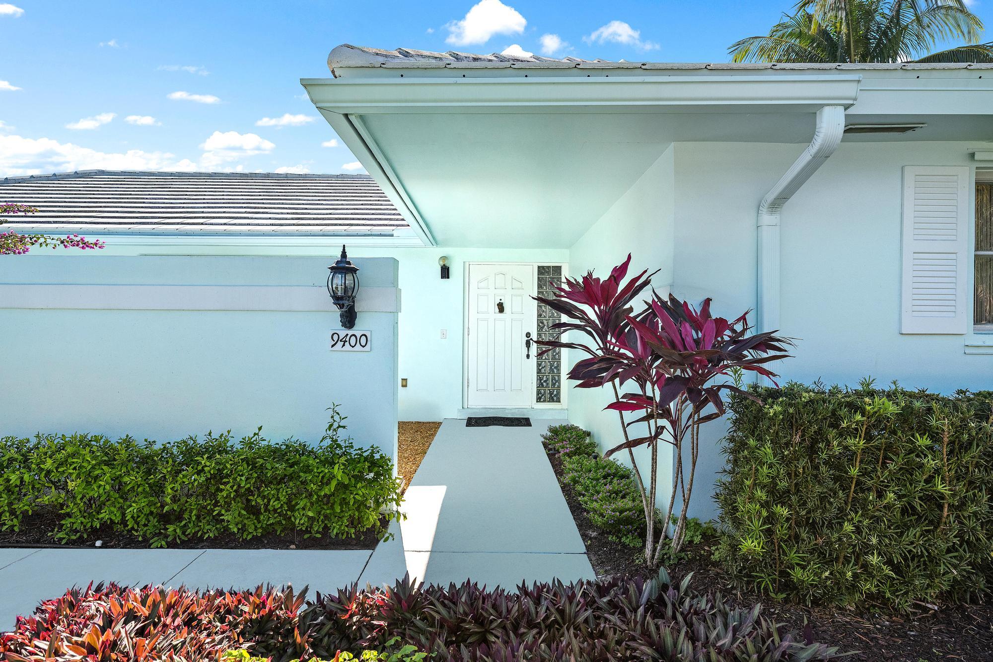 9400 SE Little Club Way N