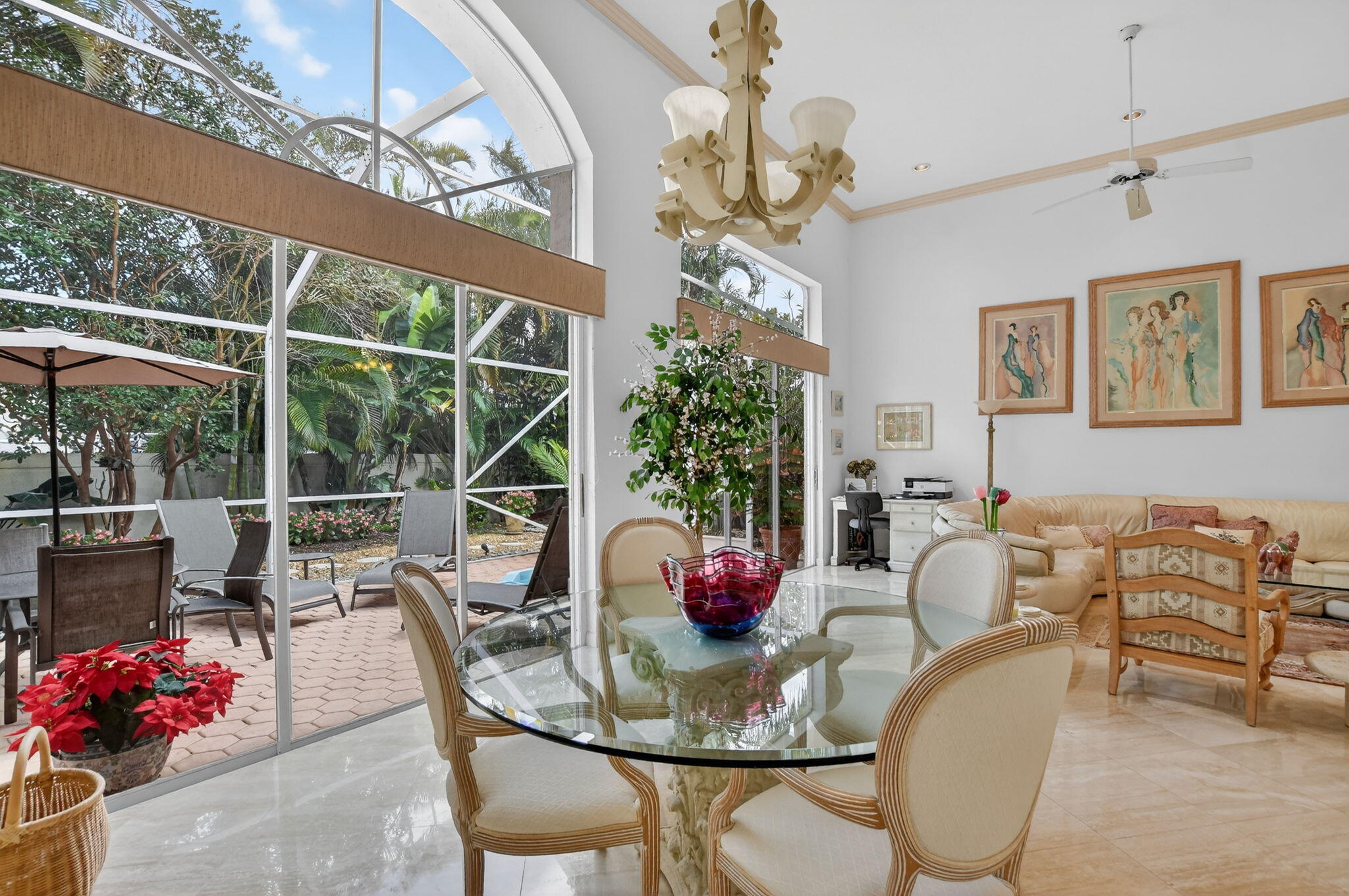 LAUREL POINTE - Residential