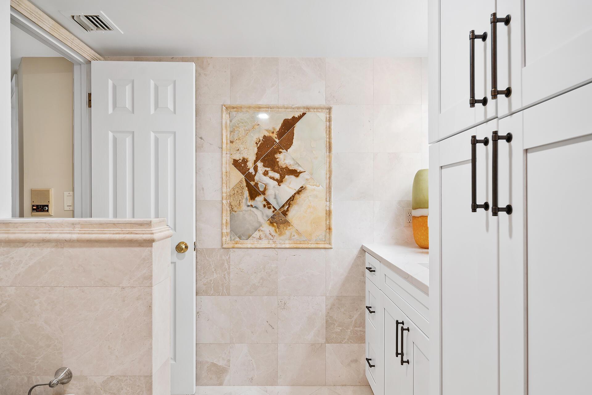 CORNICHE CONDO - Residential Lease