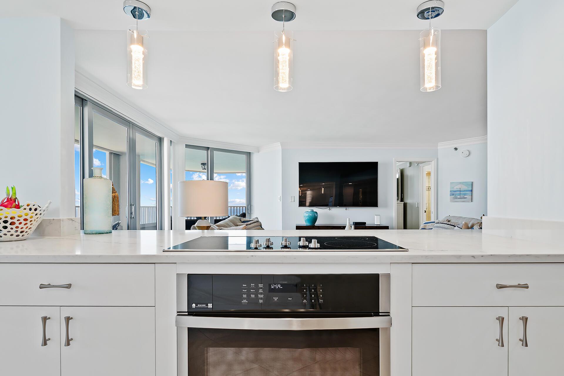 CORNICHE CONDO - Residential Lease