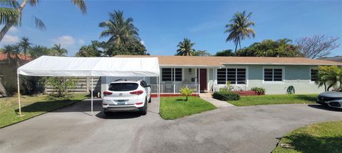 2631 Monroe St Hollywood FL 33020