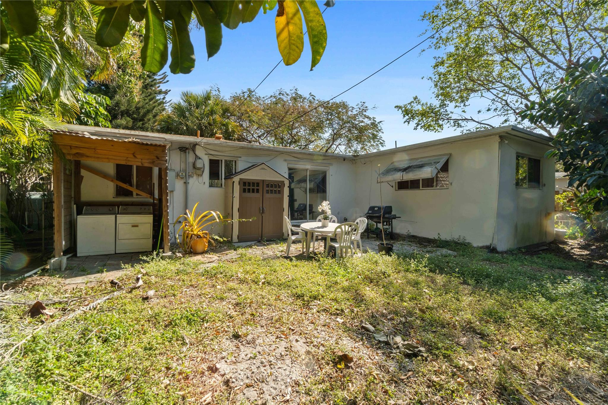 Hollywood Little Ranches - Residential