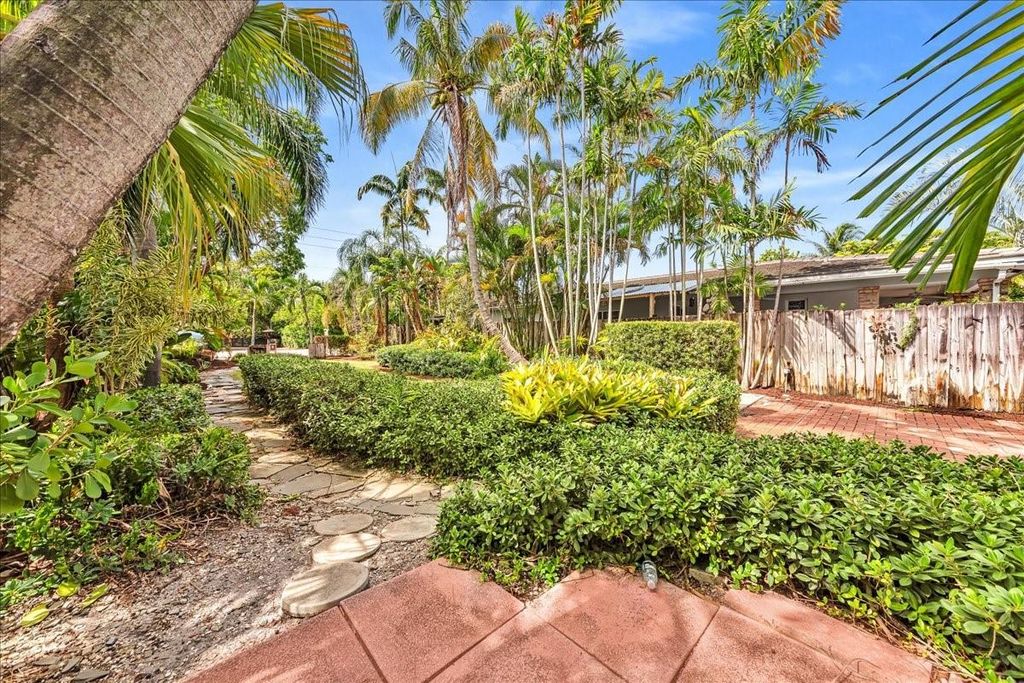 Photo of 1573 NE 33rd Street, Oakland Park, FL 33334 (MLS # F10523799)