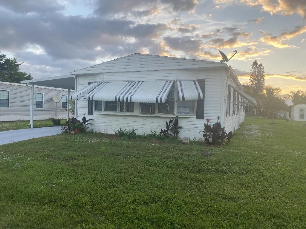 Photo of 6 El Morrow, Port Saint Lucie, FL 34952 (MLS # R10941399)